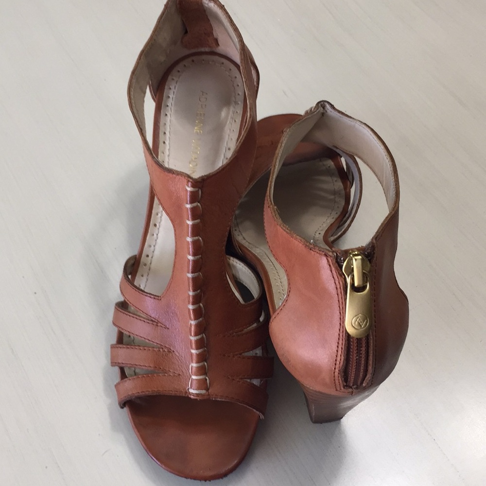 Adrienne Vittadini open toe wedge sandals